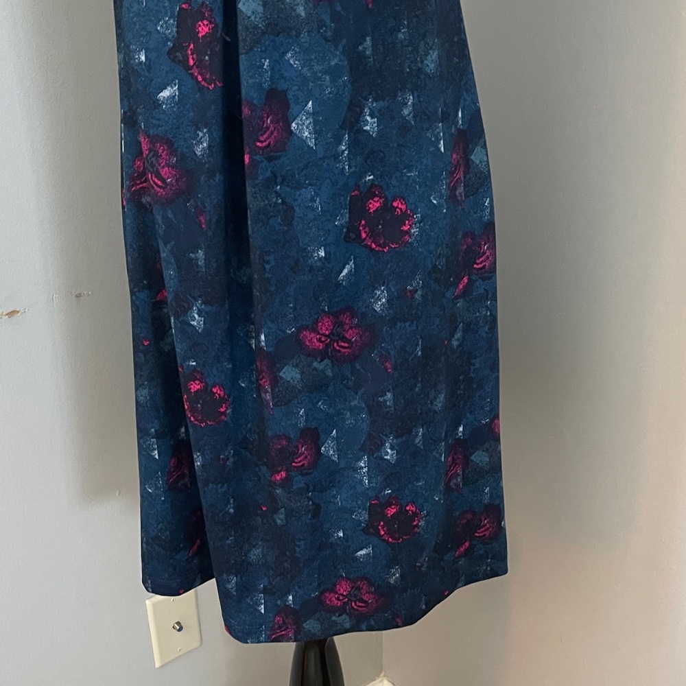 Patagonia Blue and Pink Floral Dress size small - Picture 3 of 7